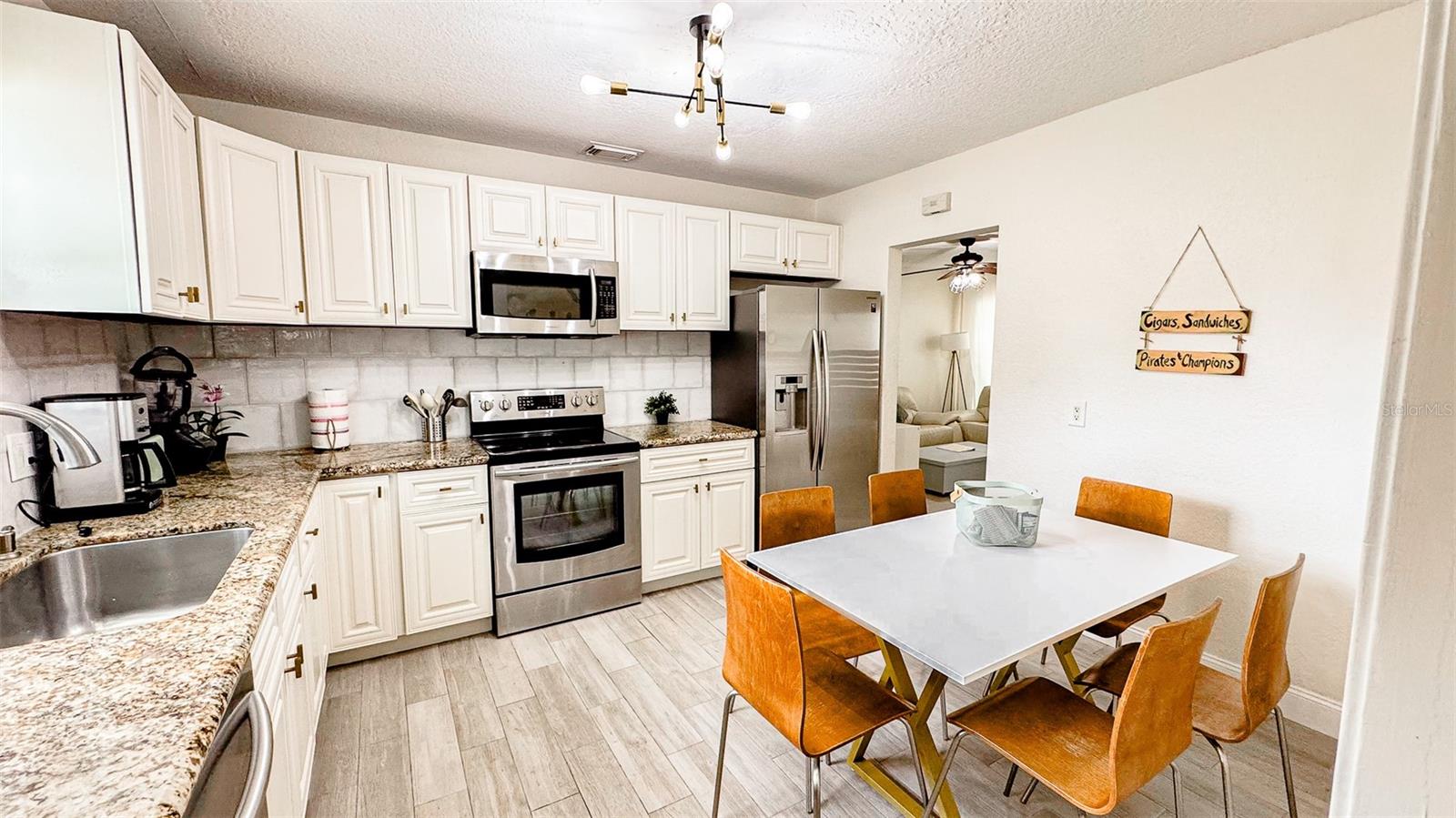 ORANGE HEIGHTS - Residential