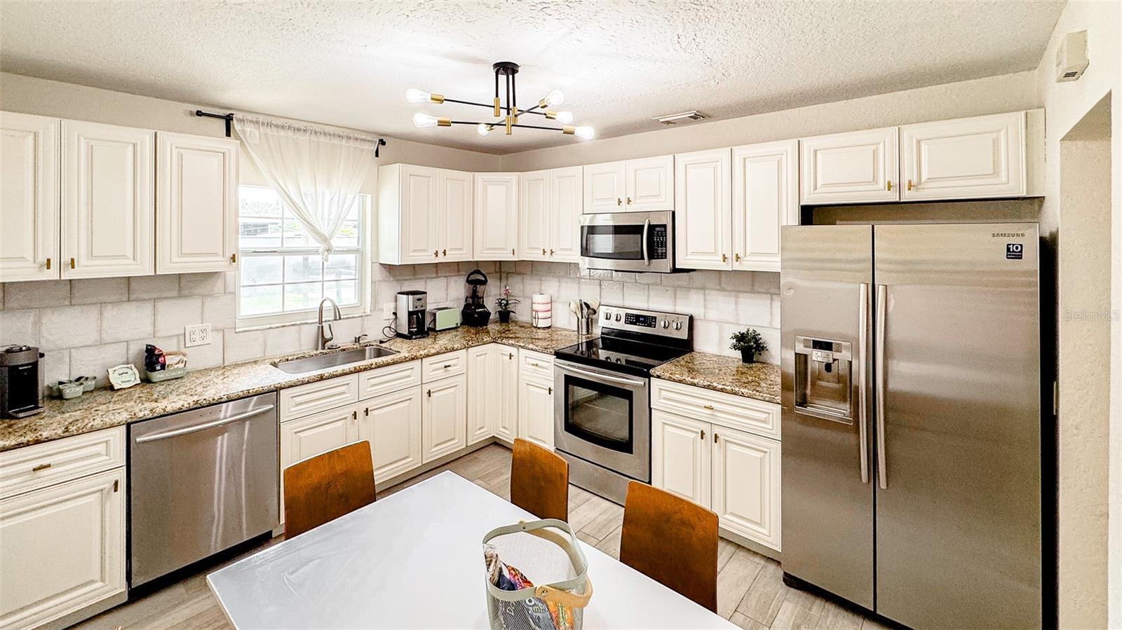 ORANGE HEIGHTS - Residential