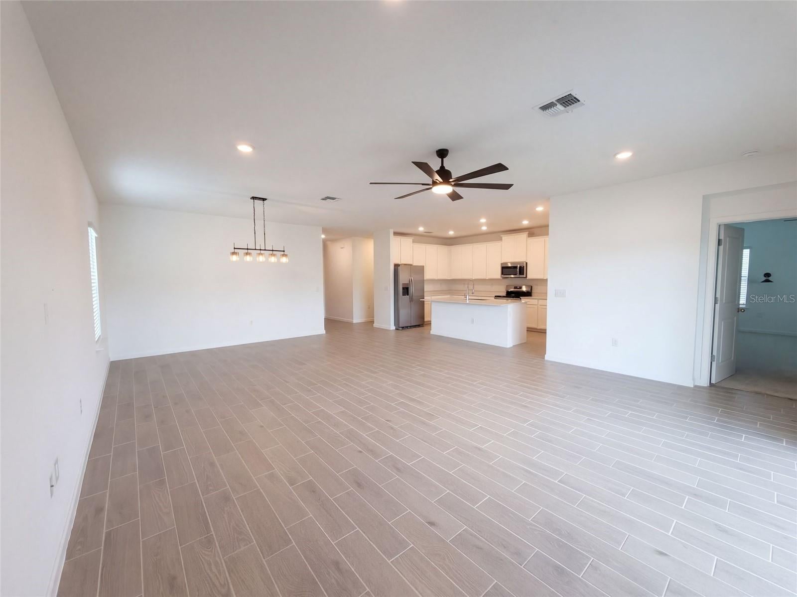 1537 NW 44TH COURT ROAD