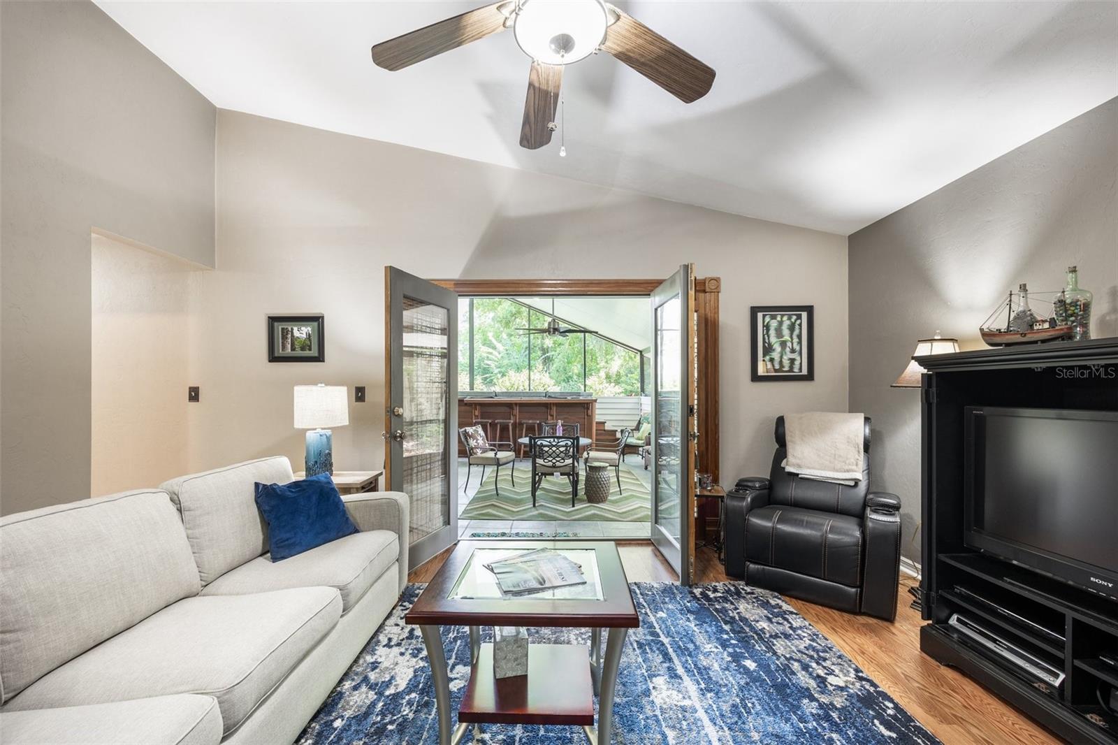 1121 SW 76TH TERRACE