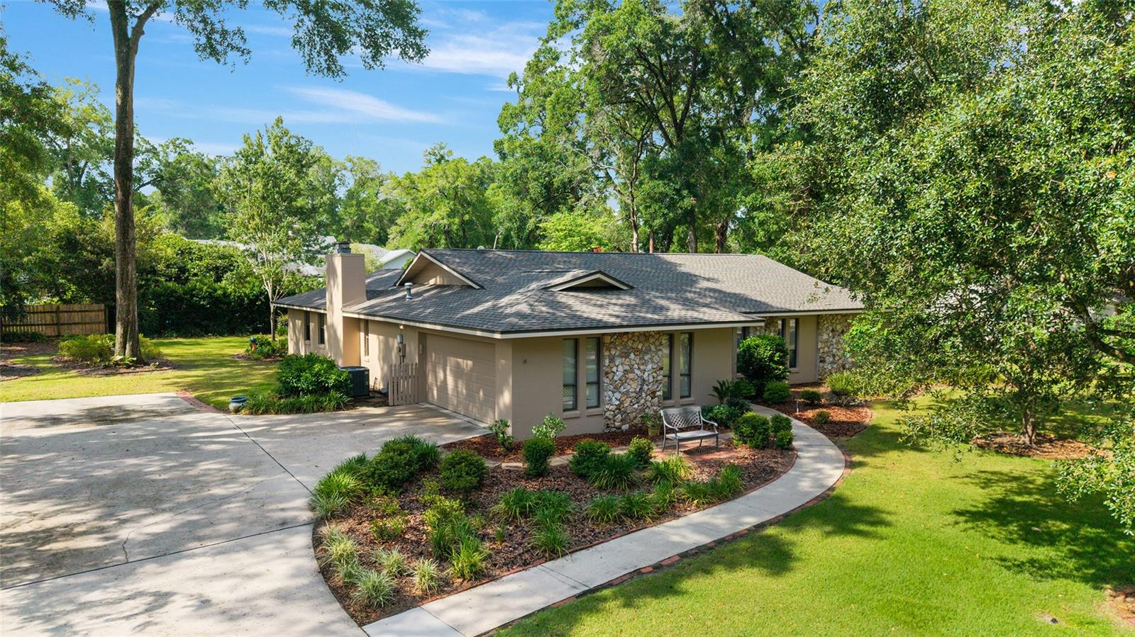 STONEWOOD ESTATE - Residential