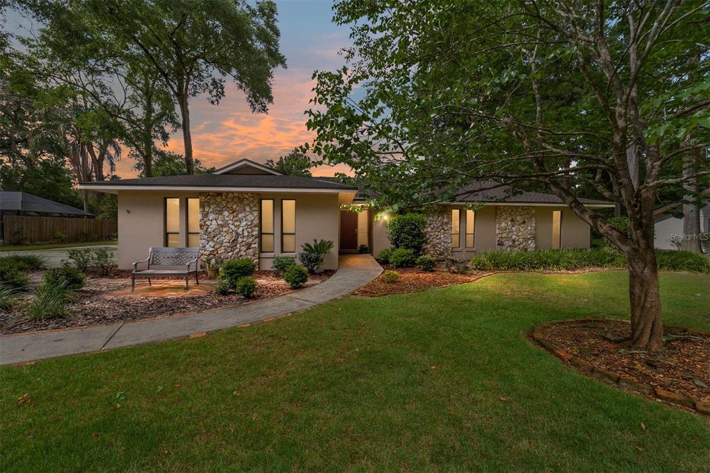 Photo of 4528 SE 4th Place, Ocala, FL 34471 (MLS # OM724709)