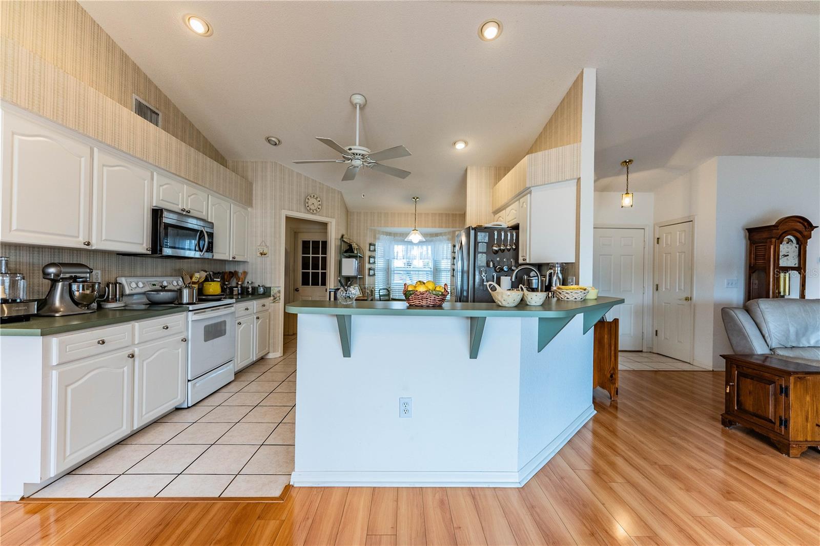 WEDGEWOOD GOLF & COUNTRY CLUB PH 01 - Residential