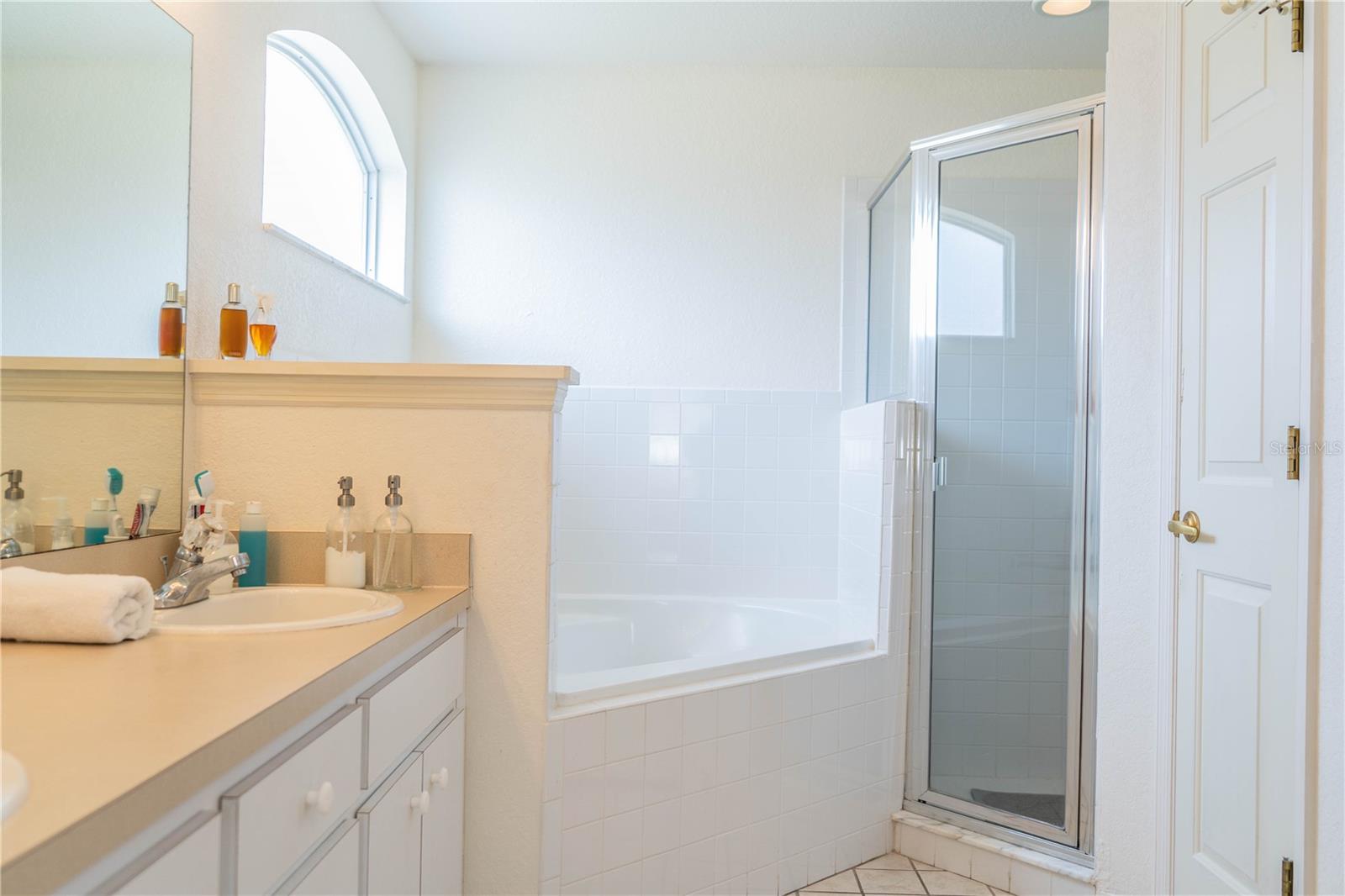 WEDGEWOOD GOLF & COUNTRY CLUB PH 01 - Residential