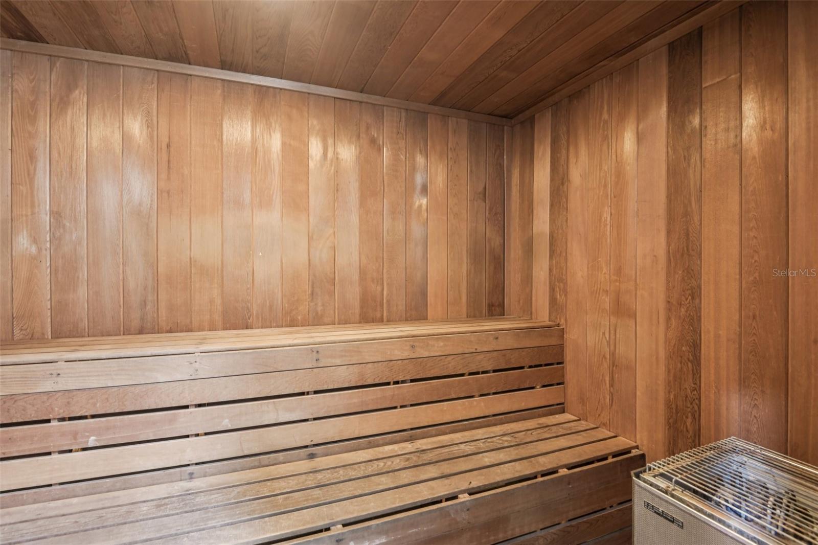 6000 PARK PLACE CONDO - Residential