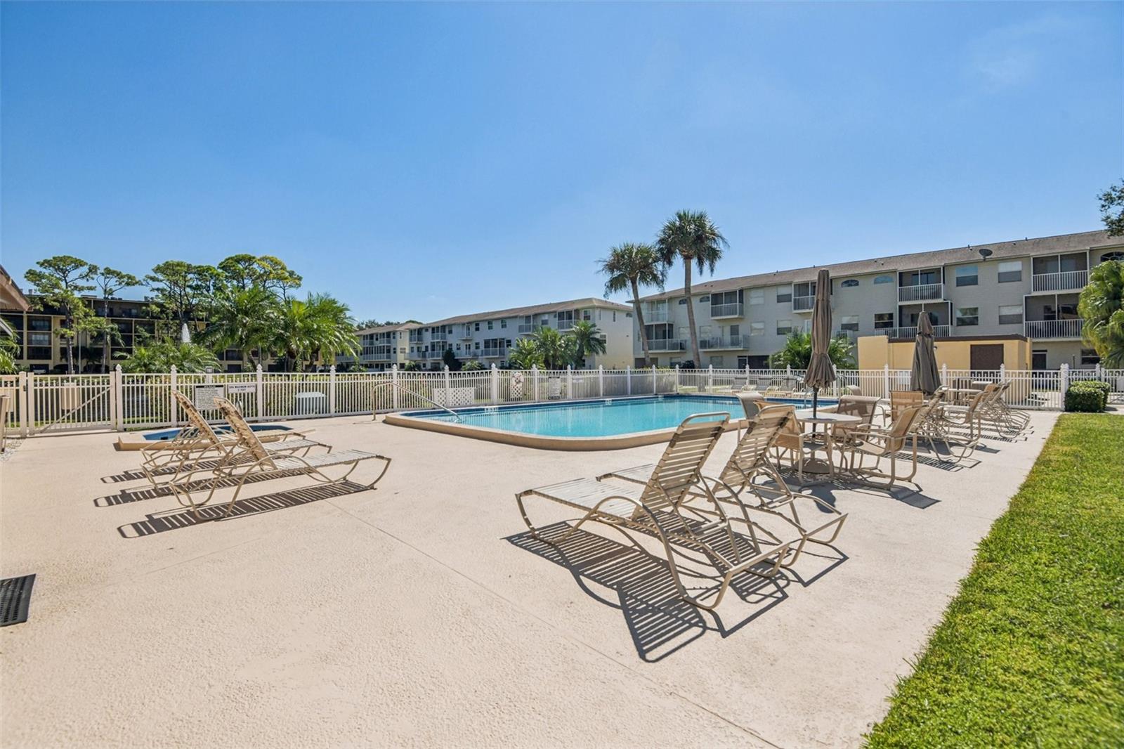 6000 PARK PLACE CONDO - Residential