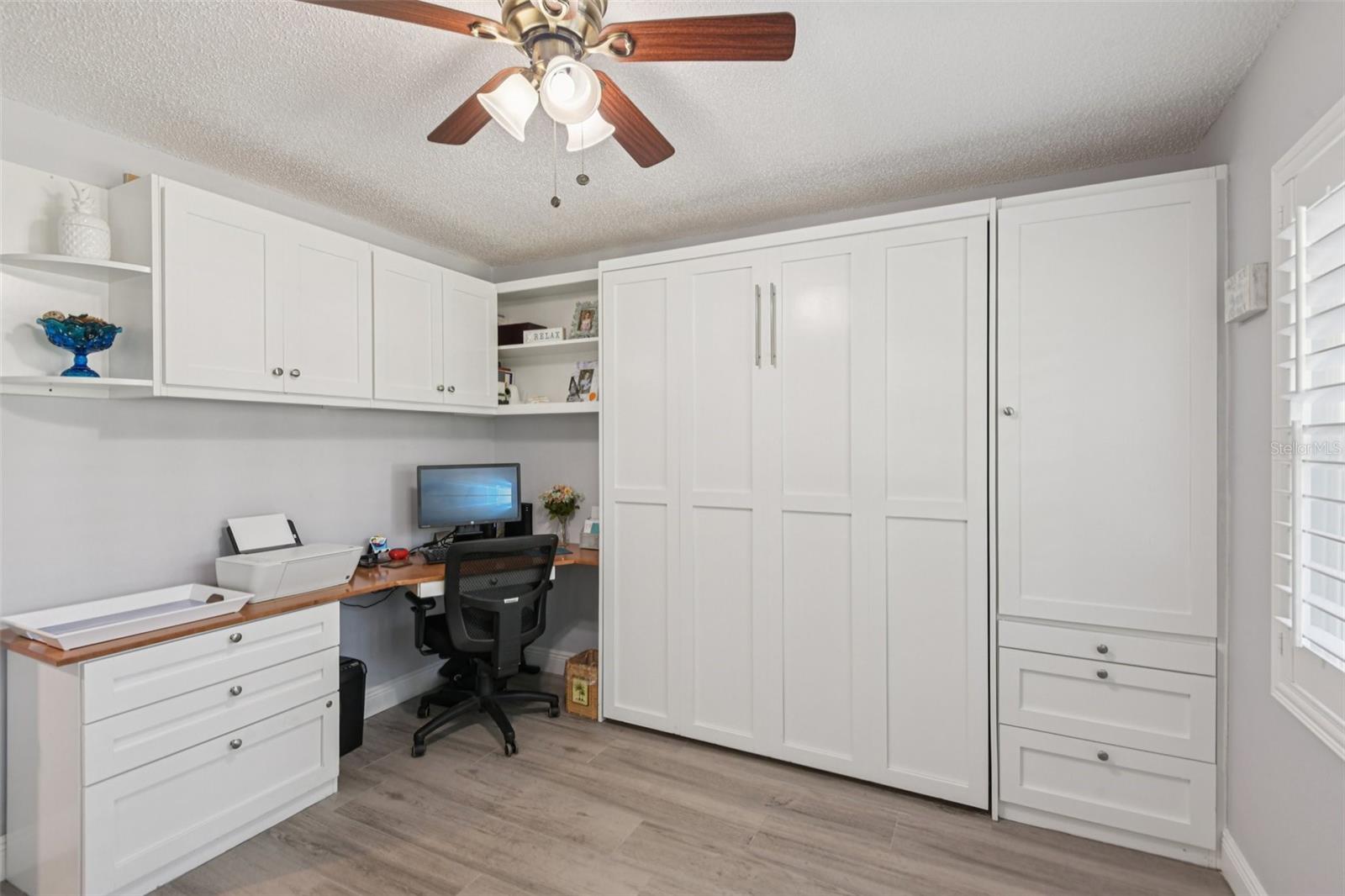 6000 PARK PLACE CONDO - Residential