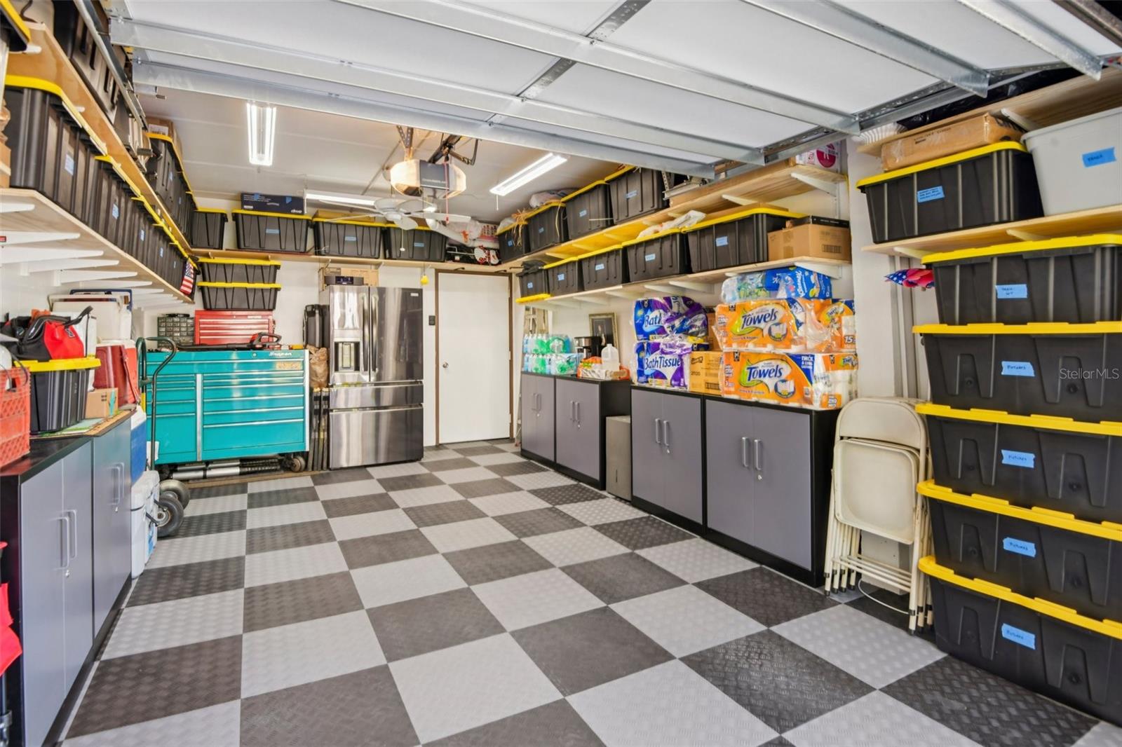 6000 PARK PLACE CONDO - Residential