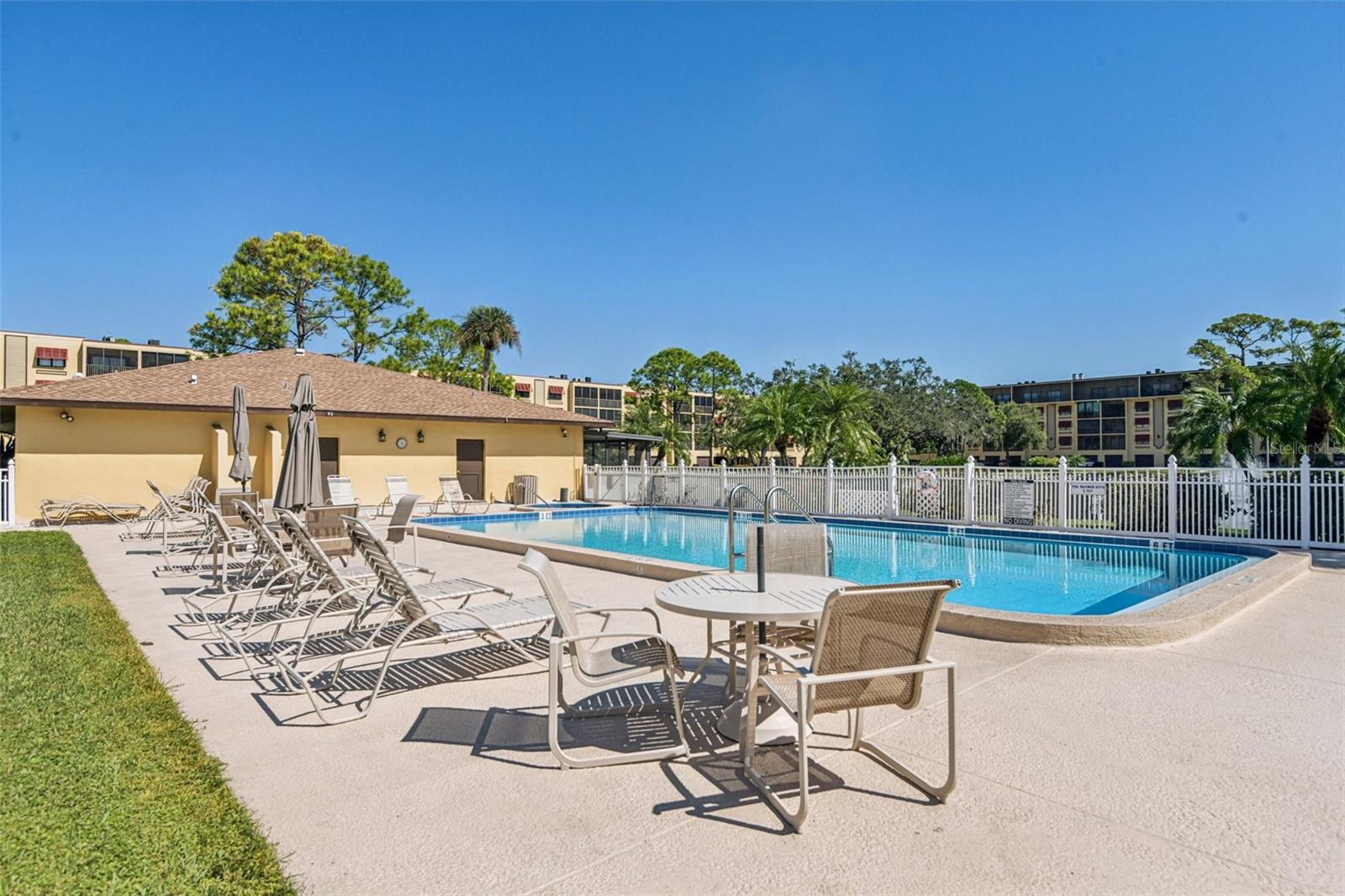 6000 PARK PLACE CONDO - Residential