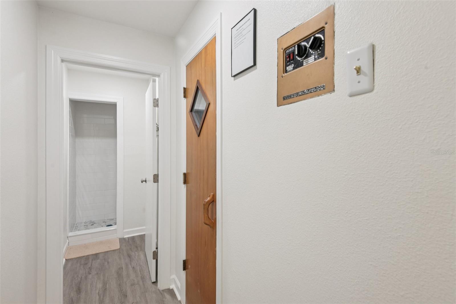6000 PARK PLACE CONDO - Residential