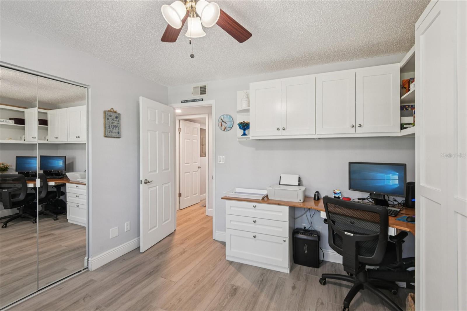 6000 PARK PLACE CONDO - Residential