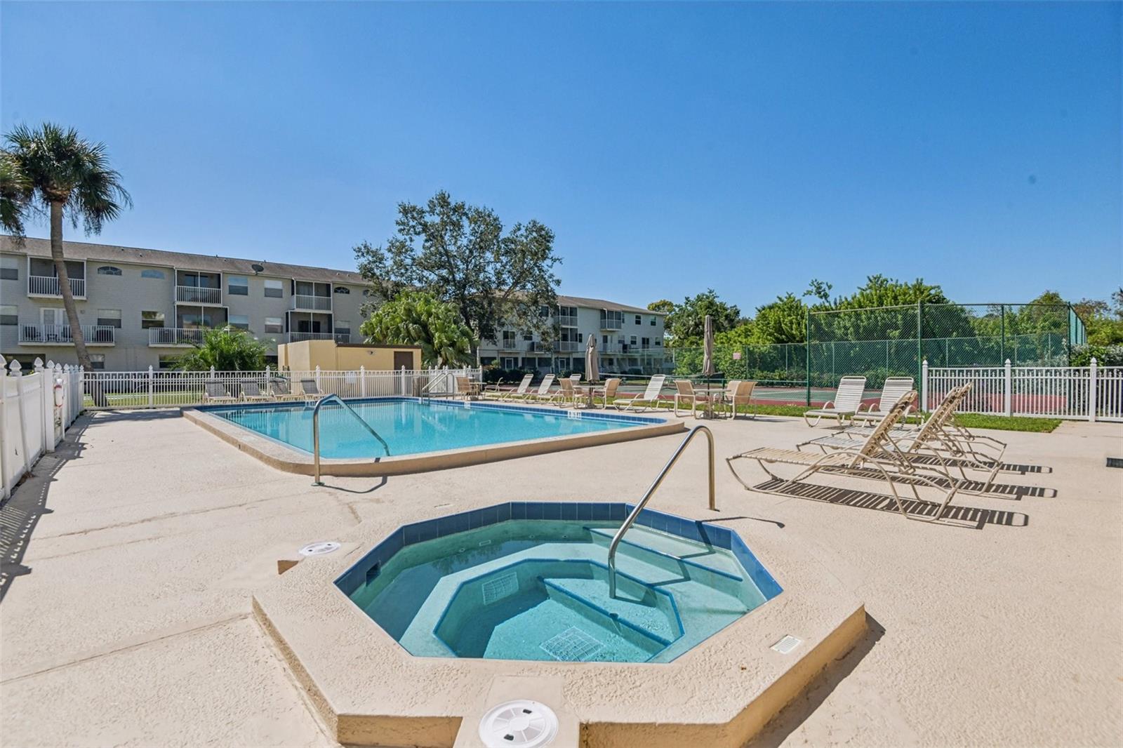 6000 PARK PLACE CONDO - Residential