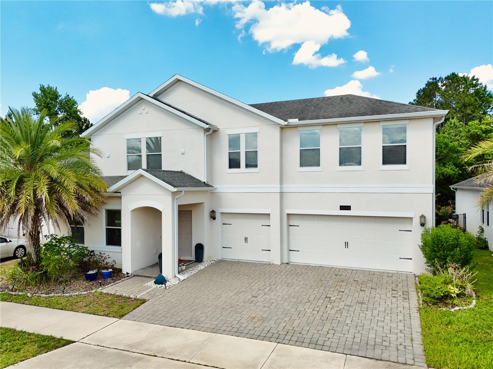 STOREY LAKE - Residential