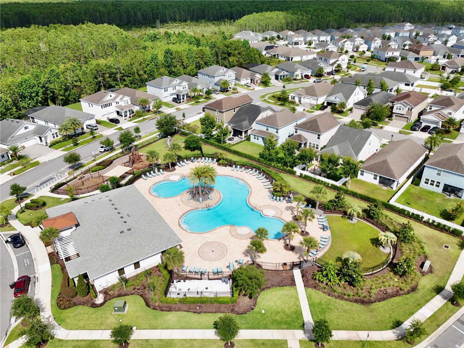 STOREY LAKE - Residential