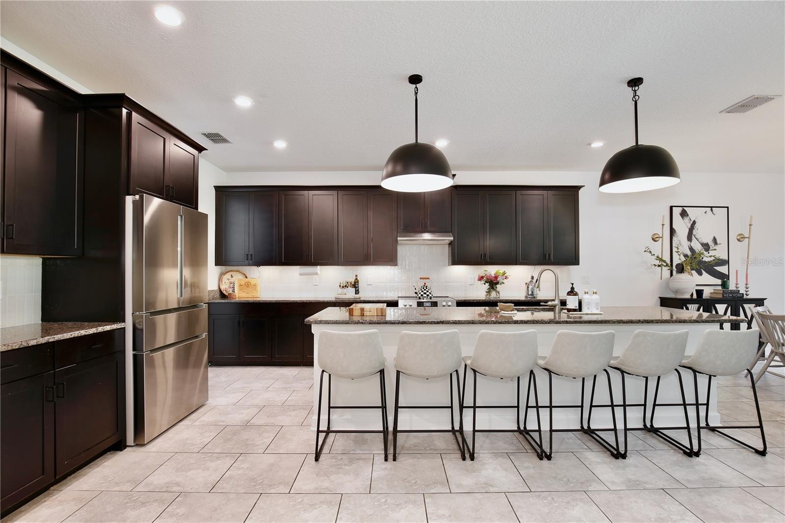 STOREY LAKE - Residential