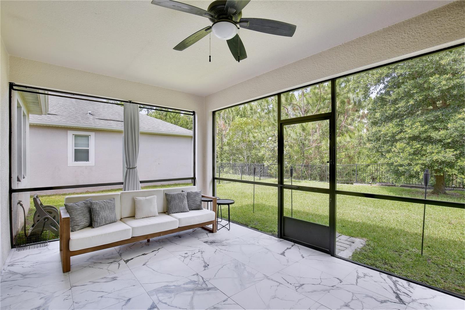 STOREY LAKE - Residential