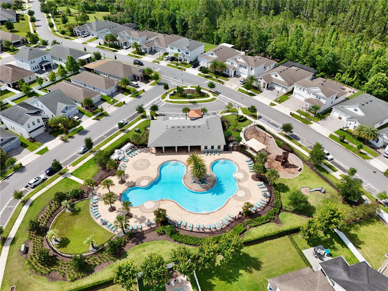 STOREY LAKE - Residential