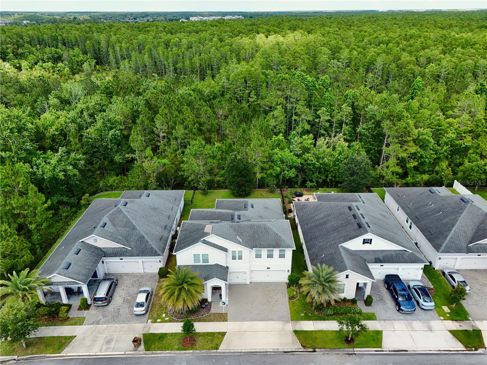 STOREY LAKE - Residential