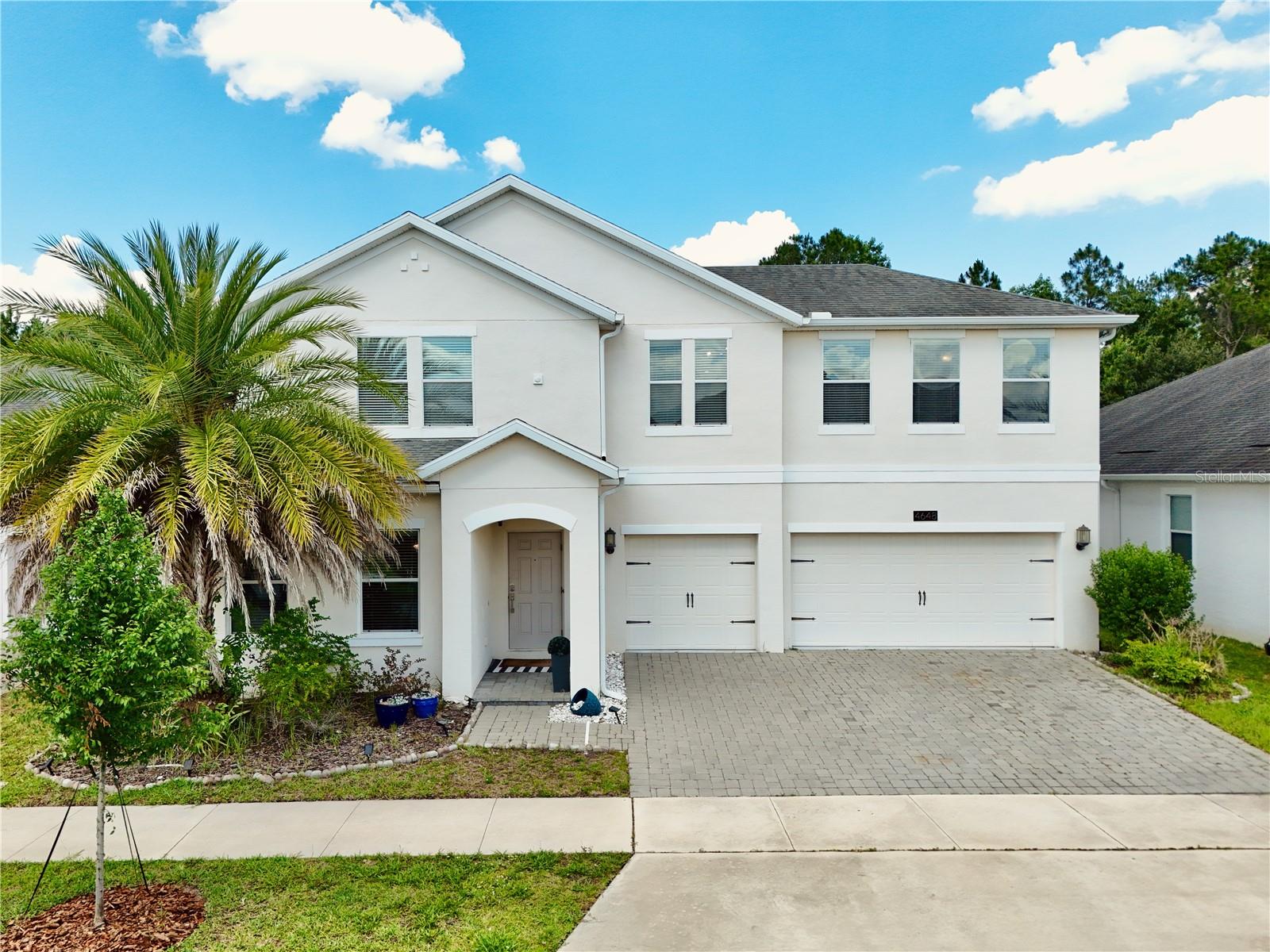 STOREY LAKE - Residential