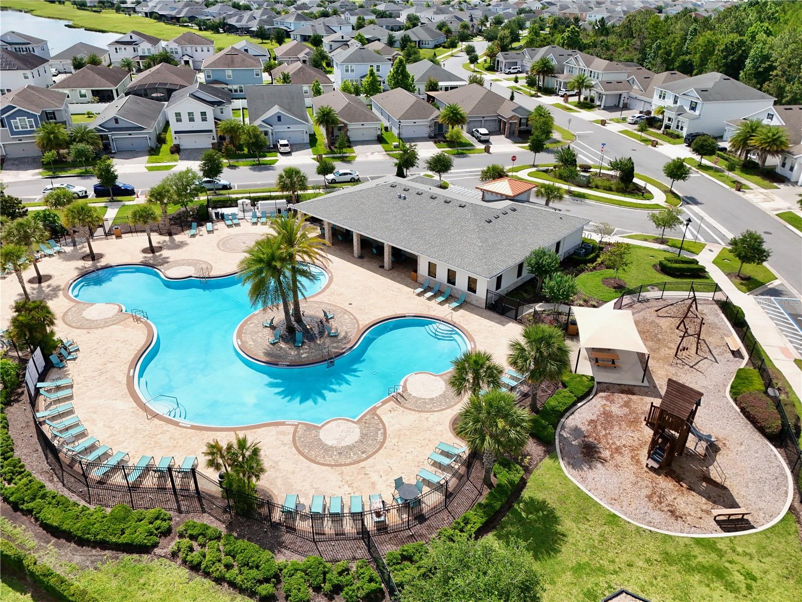 STOREY LAKE - Residential