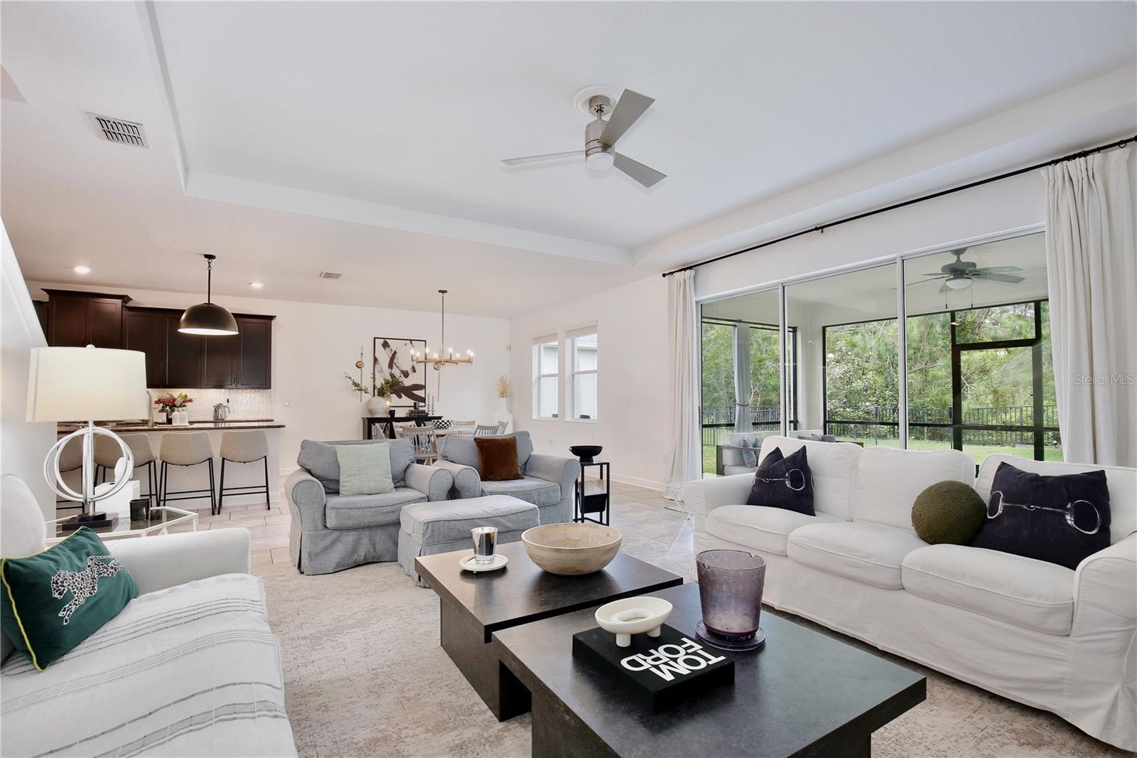 STOREY LAKE - Residential
