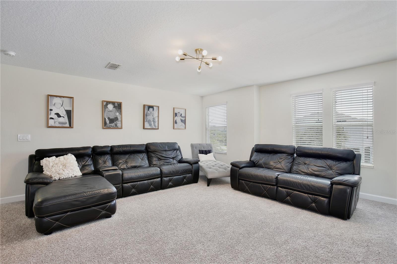 STOREY LAKE - Residential