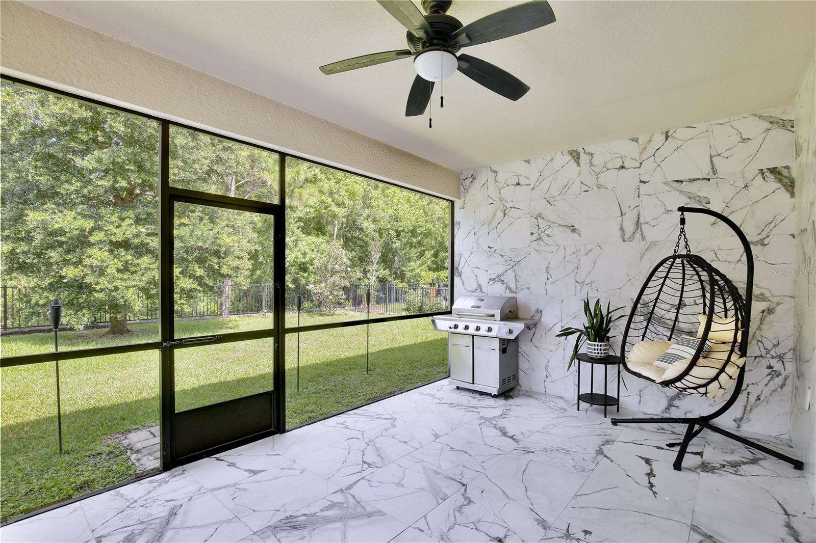 STOREY LAKE - Residential