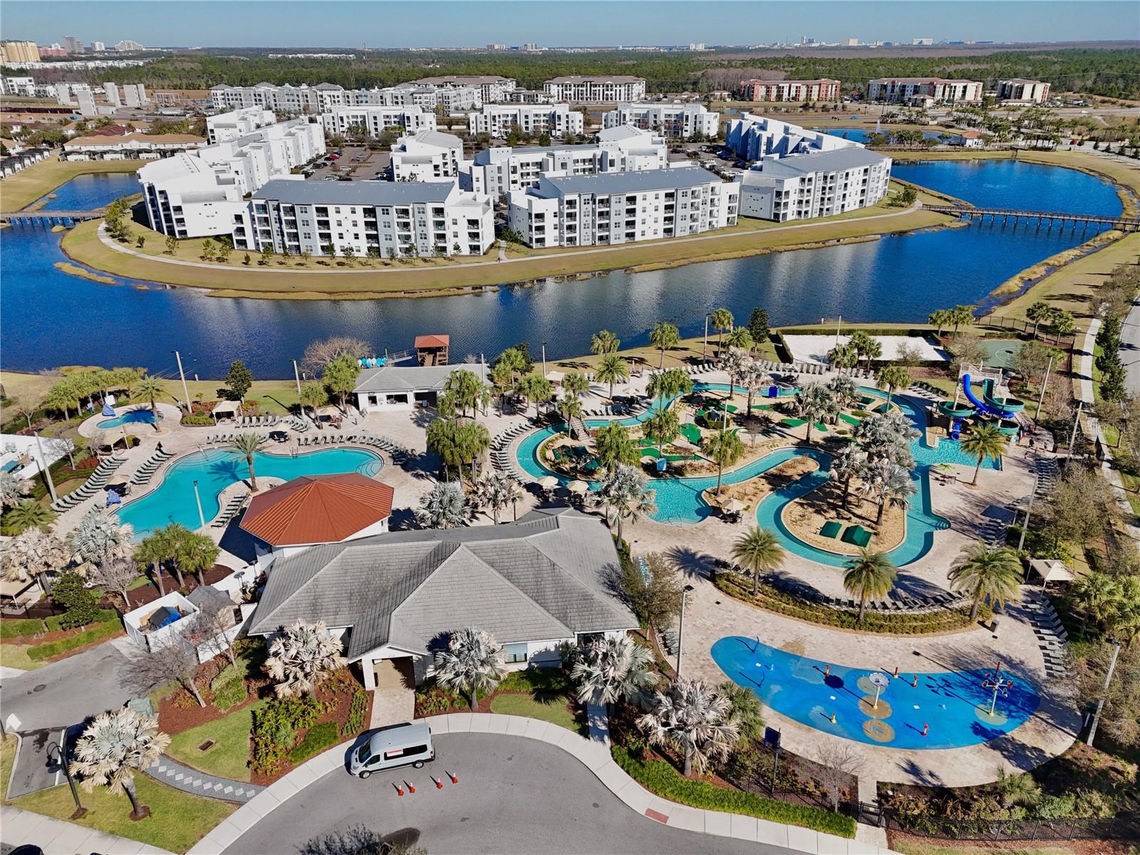 STOREY LAKE - Residential