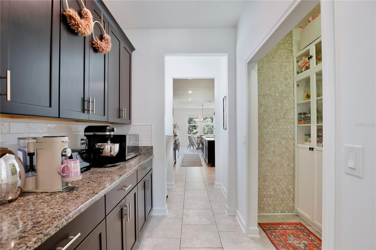 STOREY LAKE - Residential