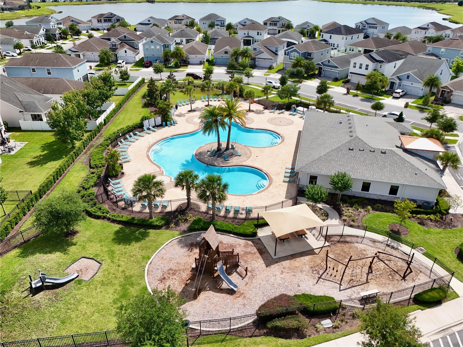 STOREY LAKE - Residential