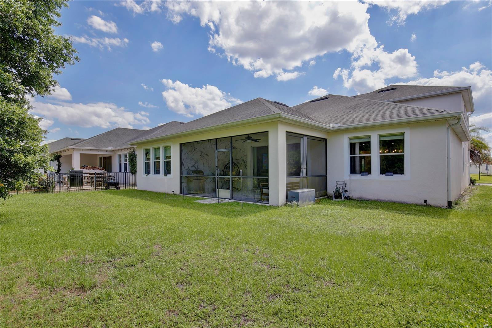 STOREY LAKE - Residential