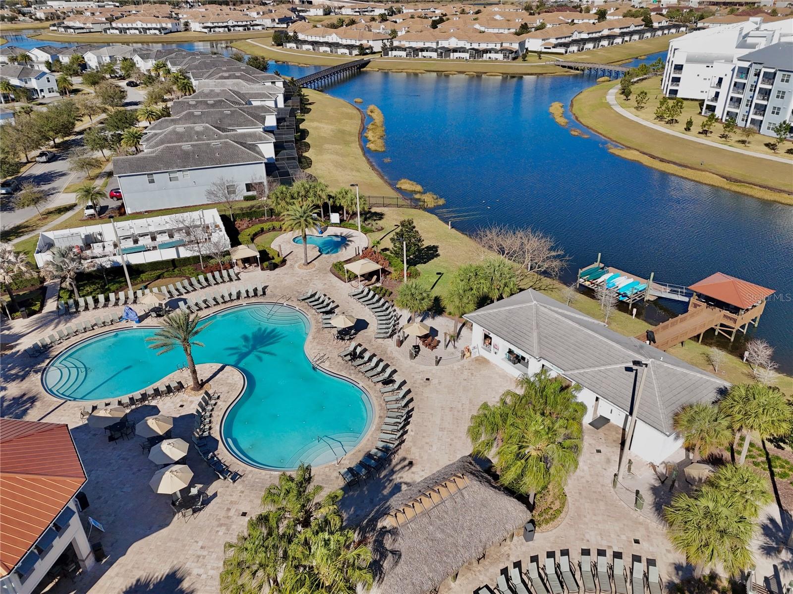 STOREY LAKE - Residential