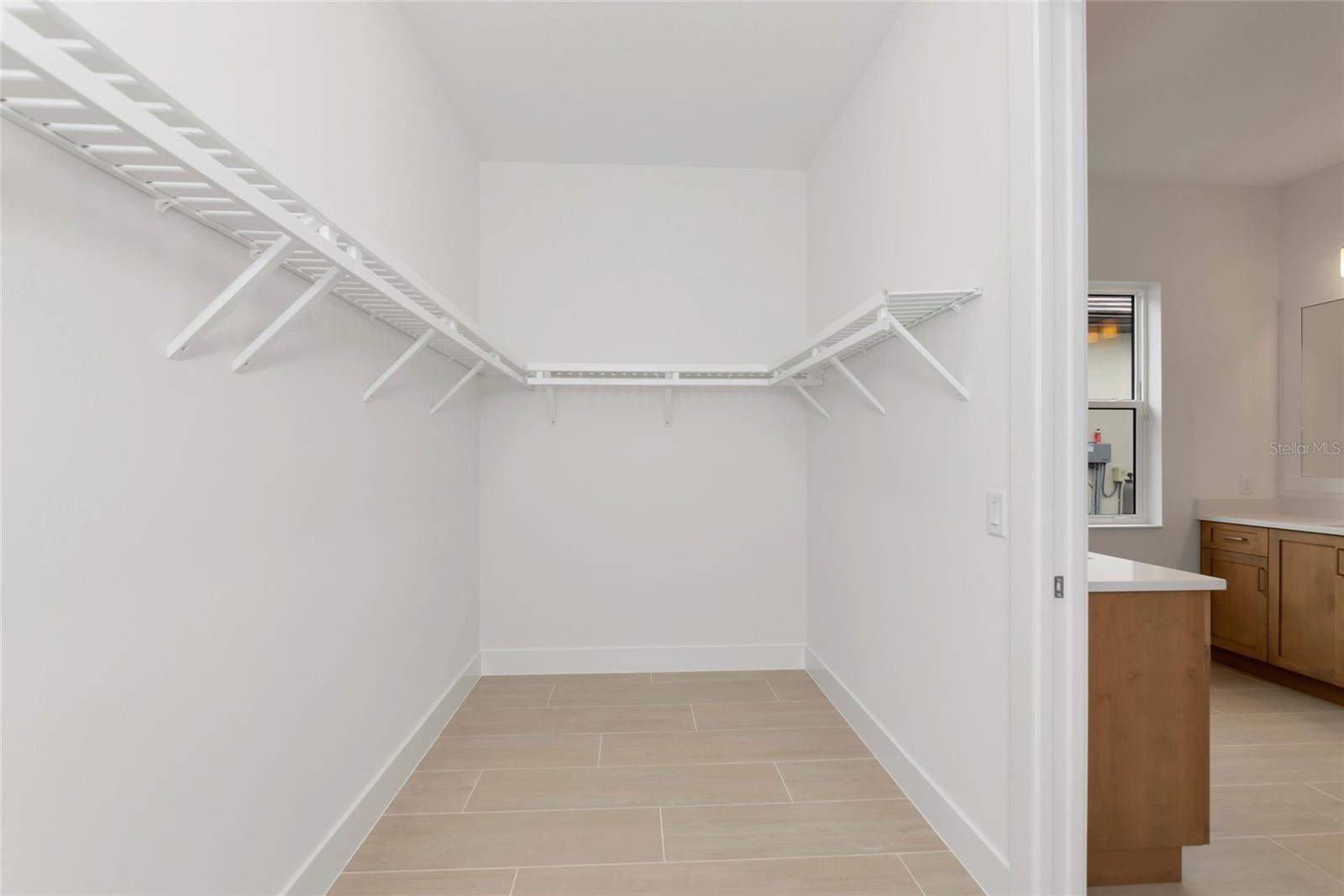 SHELLSTONE AT WATERSIDE PHASE - Residential