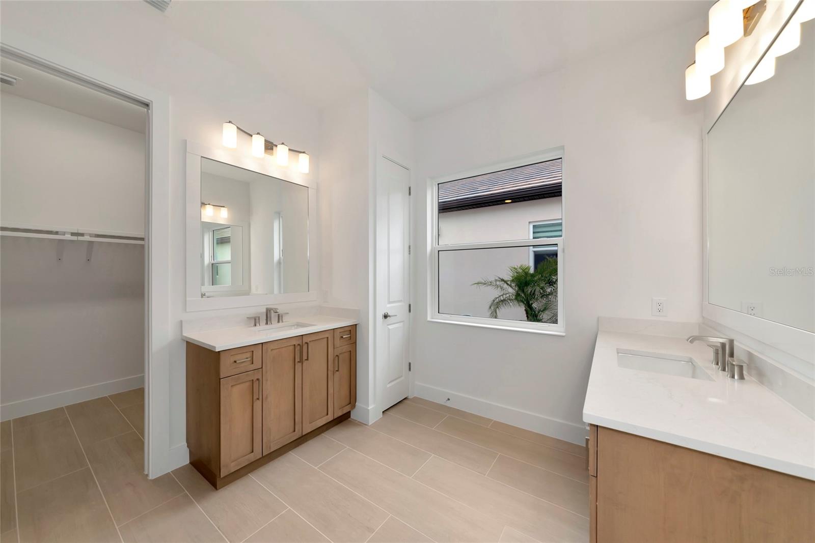 SHELLSTONE AT WATERSIDE PHASE - Residential