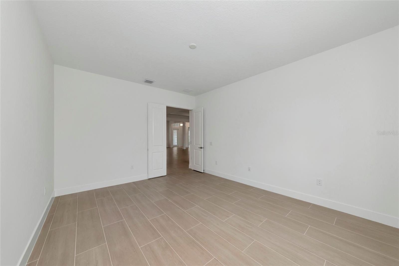 SHELLSTONE AT WATERSIDE PHASE - Residential