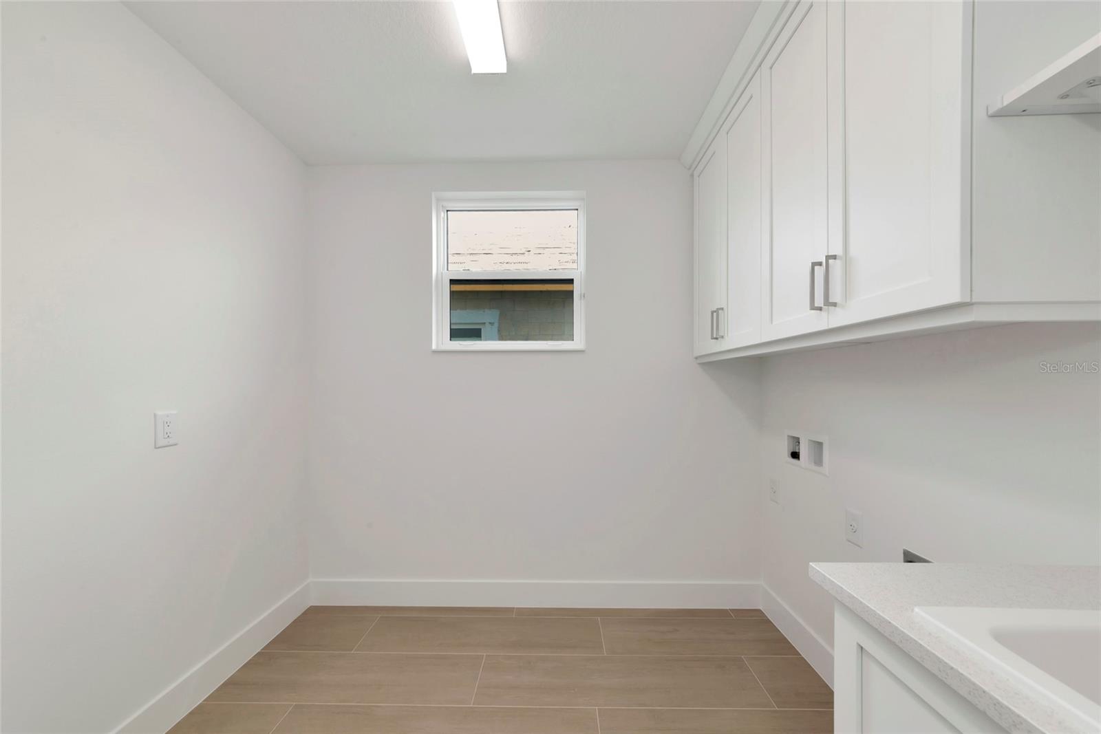 SHELLSTONE AT WATERSIDE PHASE - Residential