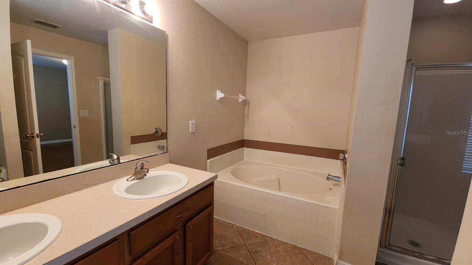 BAKERS CROSSING PH 2 - Residential