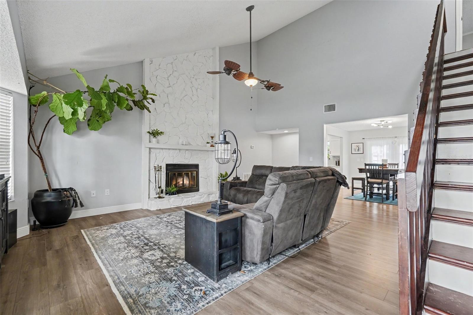 736 SANDY CREEK DRIVE