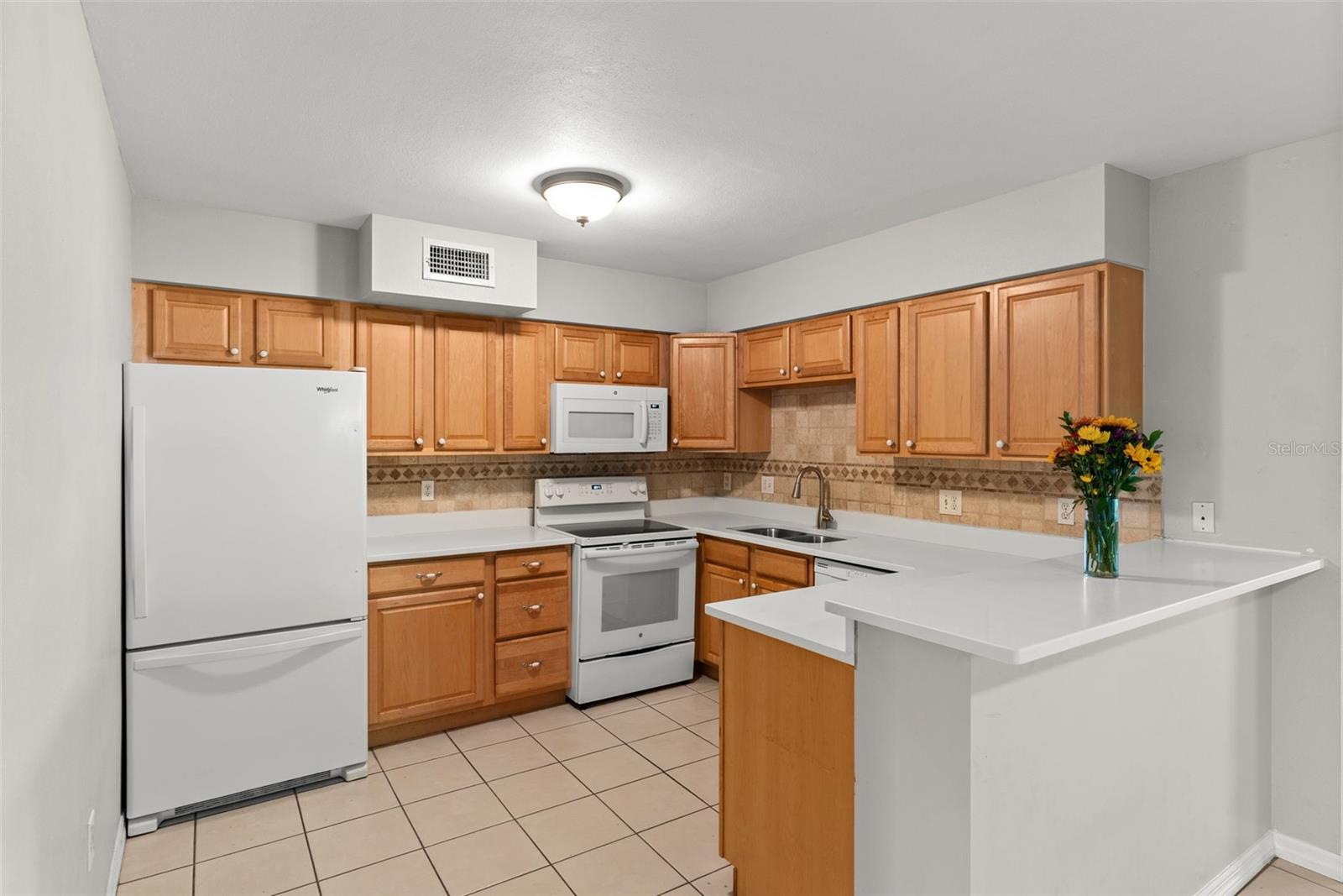 OAKHURST GROVES 1ST ADD - Residential