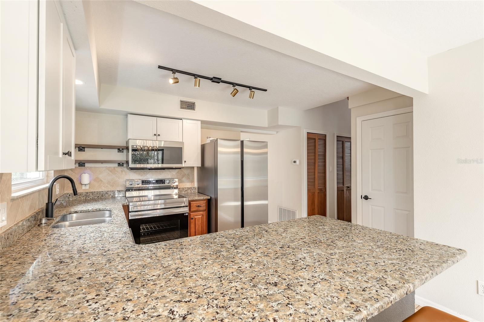 NORRIS DUPONT & GAUDRY GRANT - Residential