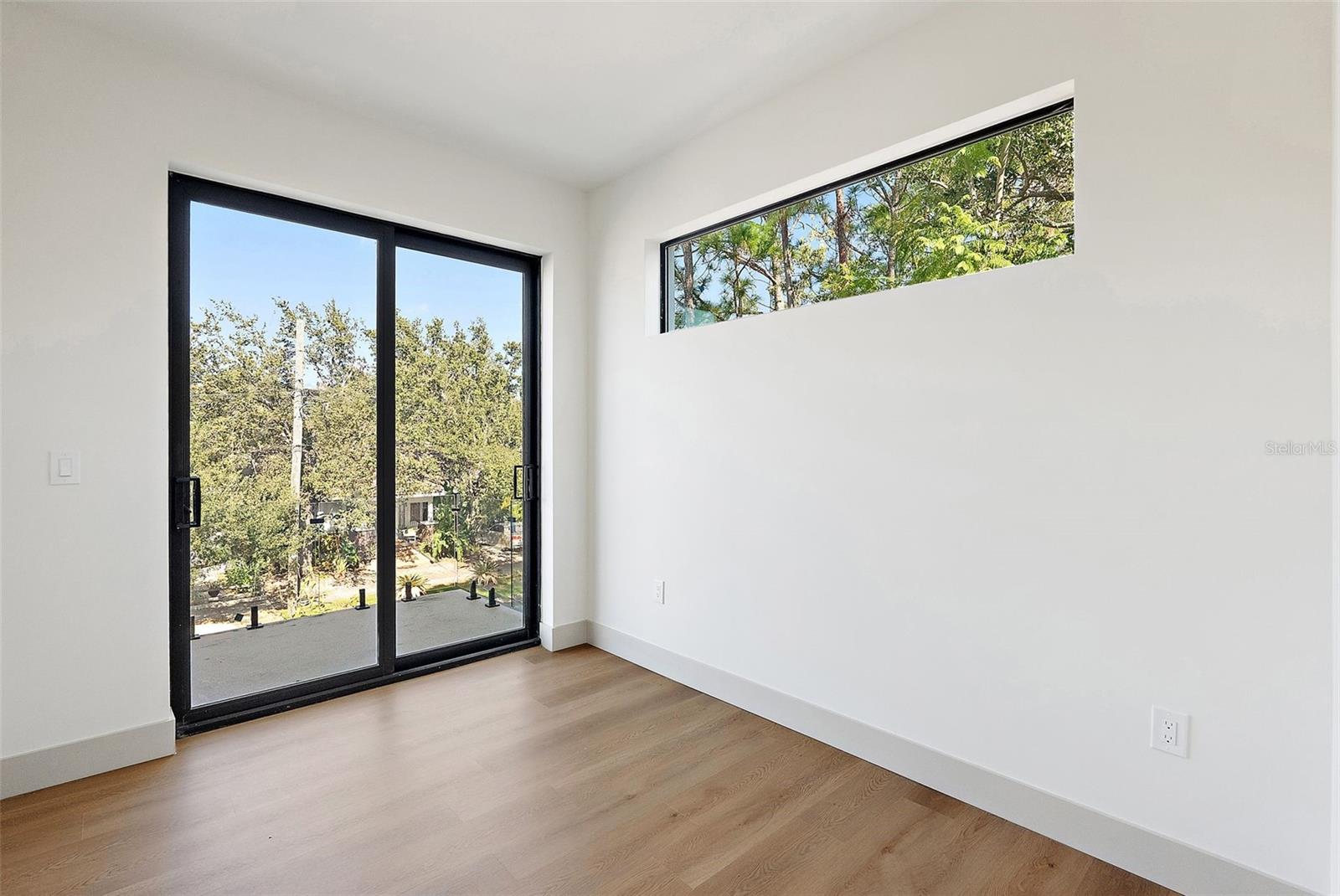 MIDWAY - Residential