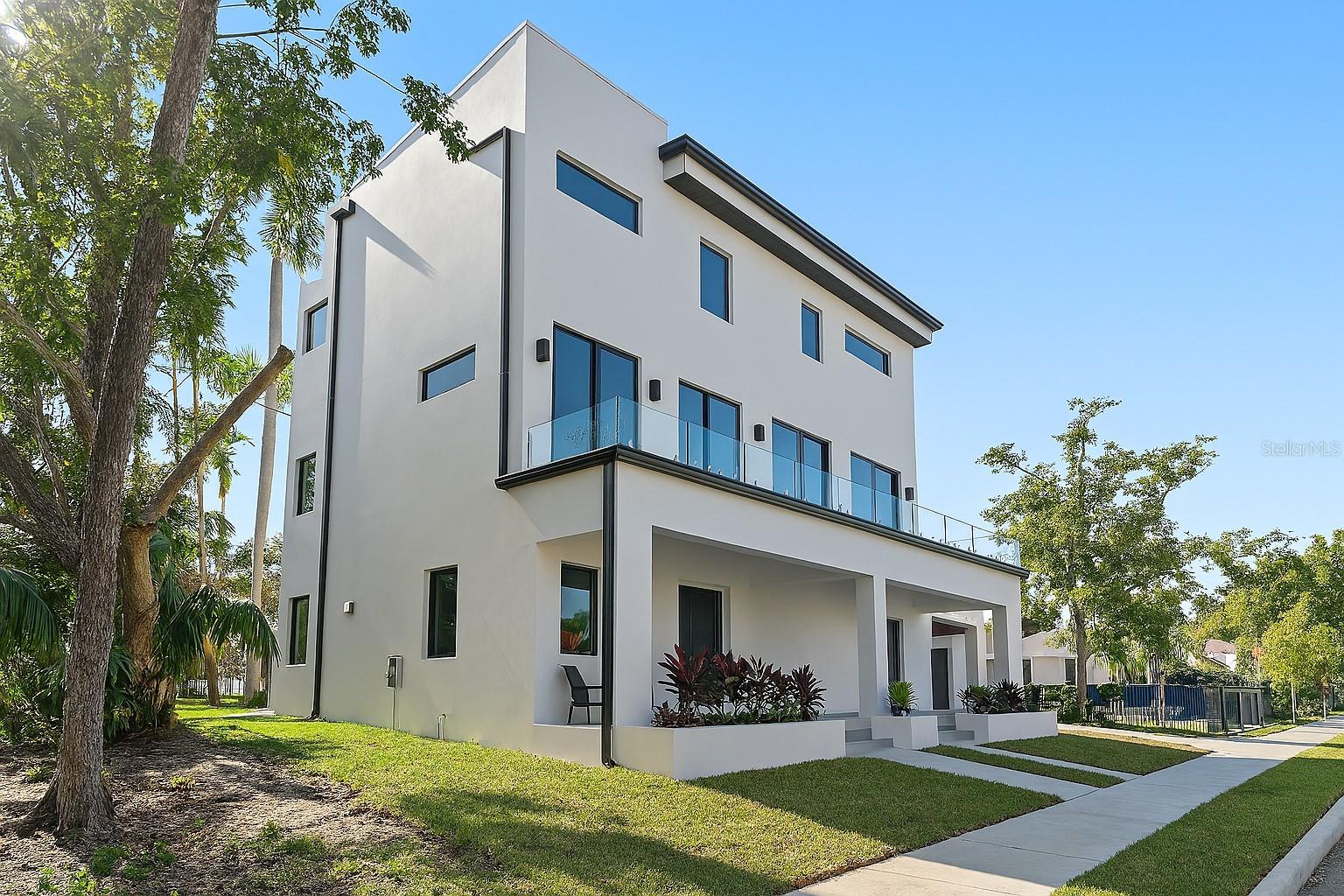 MIDWAY - Residential