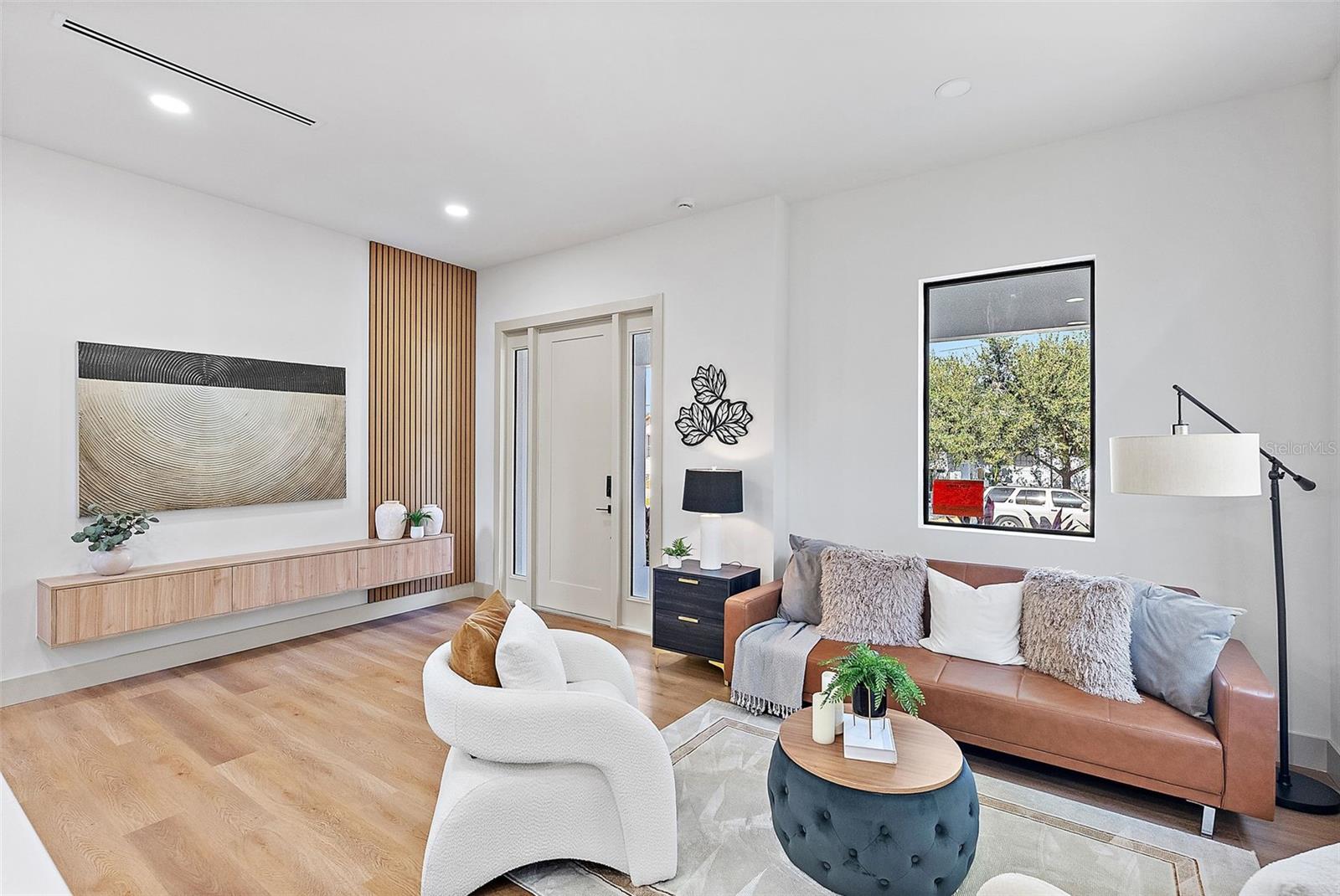 MIDWAY - Residential