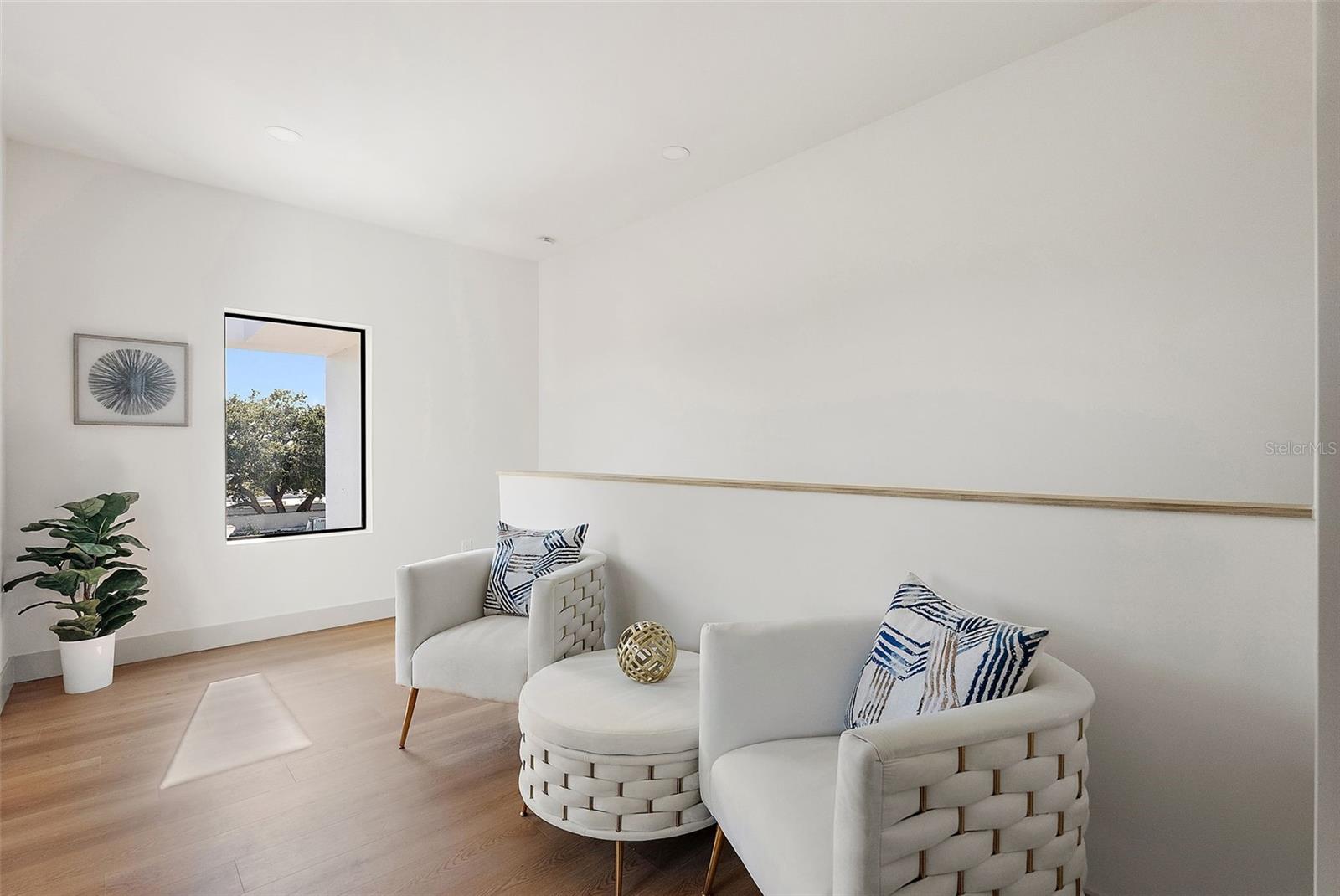 MIDWAY - Residential