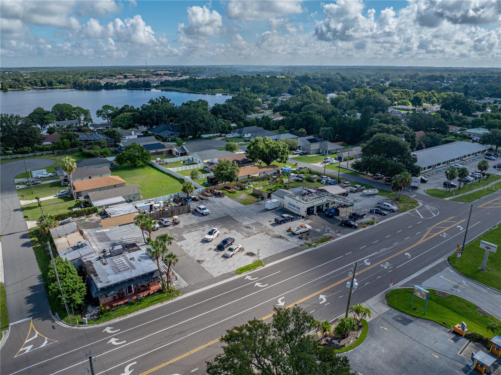 ELOISE WOODS WEST LAKE FLORENCE UNIT - Commercial Sale