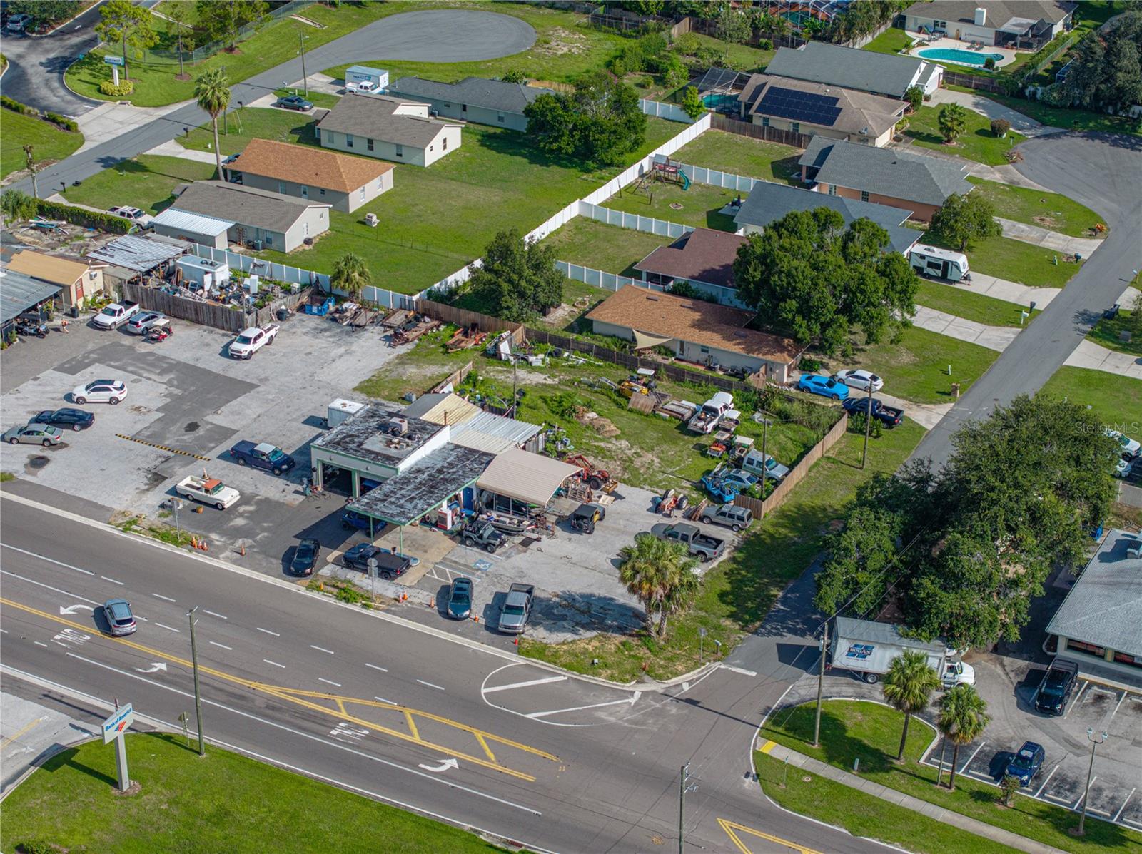 ELOISE WOODS WEST LAKE FLORENCE UNIT - Commercial Sale