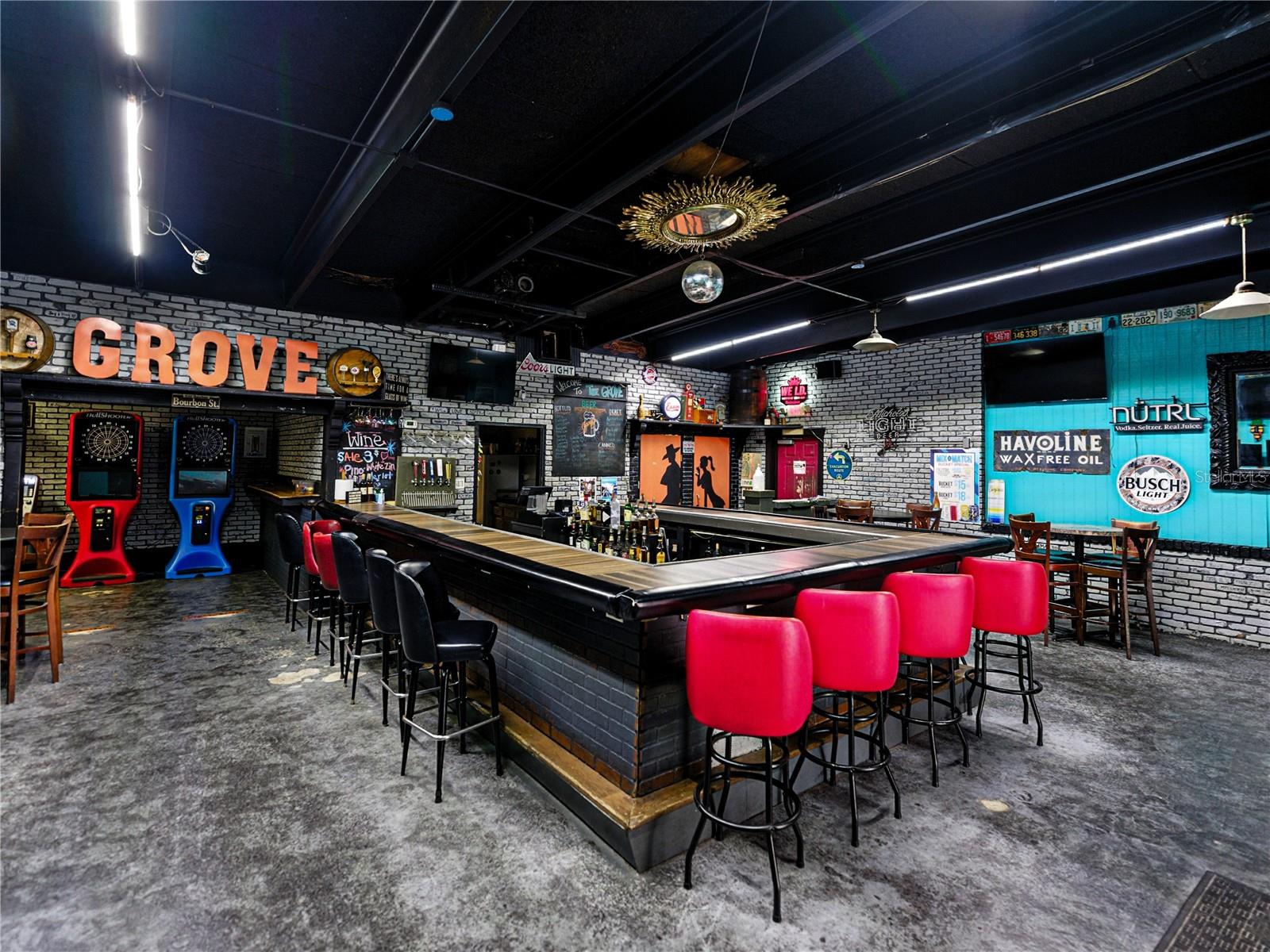 ELOISE WOODS WEST LAKE FLORENCE UNIT - Commercial Sale