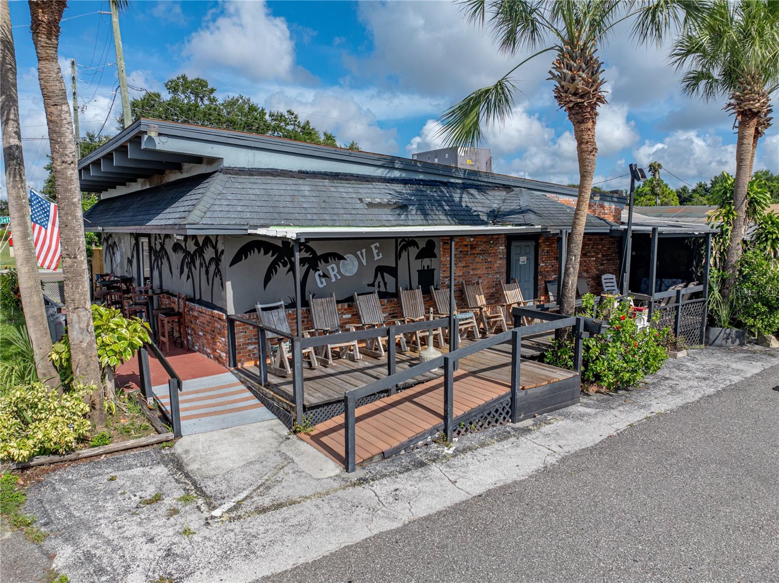 ELOISE WOODS WEST LAKE FLORENCE UNIT - Commercial Sale