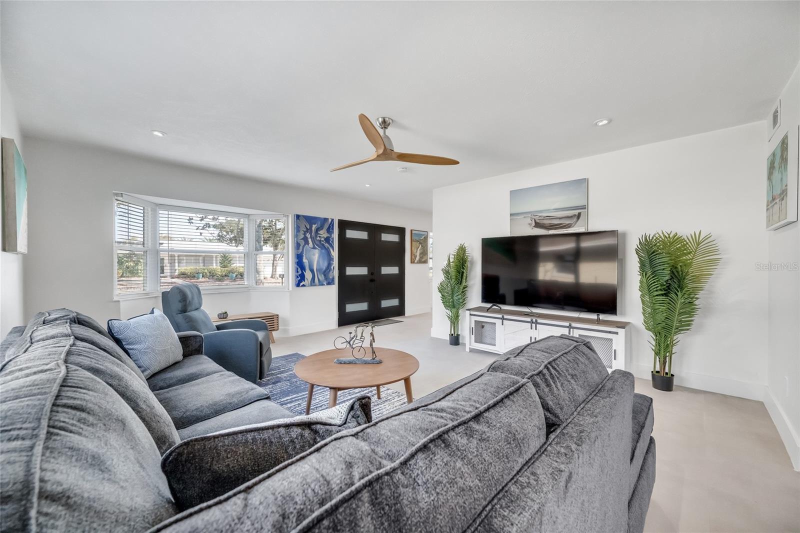 4622 BAY CREST DRIVE