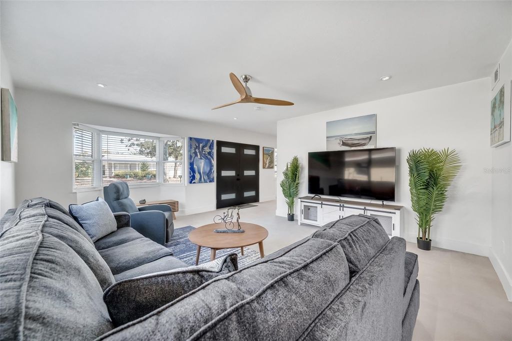 Photo of 4622 Bay Crest Drive, Tampa, FL 33615 (MLS # TB8478700)